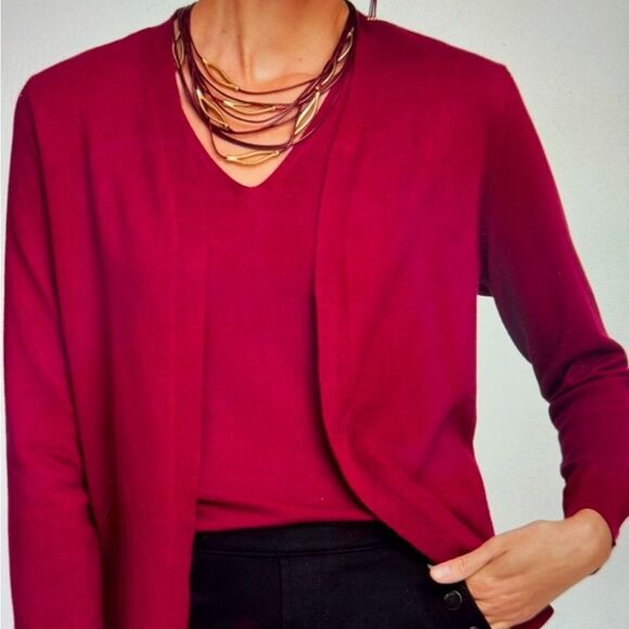 CHICO’S CARDIGAN AND V-NECK SWEATER TANK. BERRY COMPOTE - Picture 5 of 6